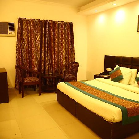 نيودلهي Hotel Smart Inn 2 المظهر الخارجي الصورة