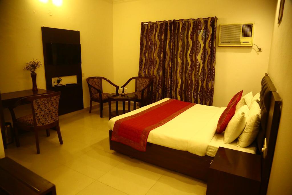 نيودلهي Hotel Smart Inn 2 المظهر الخارجي الصورة